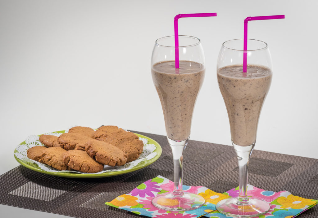 Chocolate Peanut Butter Smoothie - Low Glycemic Index Smoothie Recipe - diabetes recipe - smoothie recipe- low Glycemic diet- diabetes diet- diabetes recipes