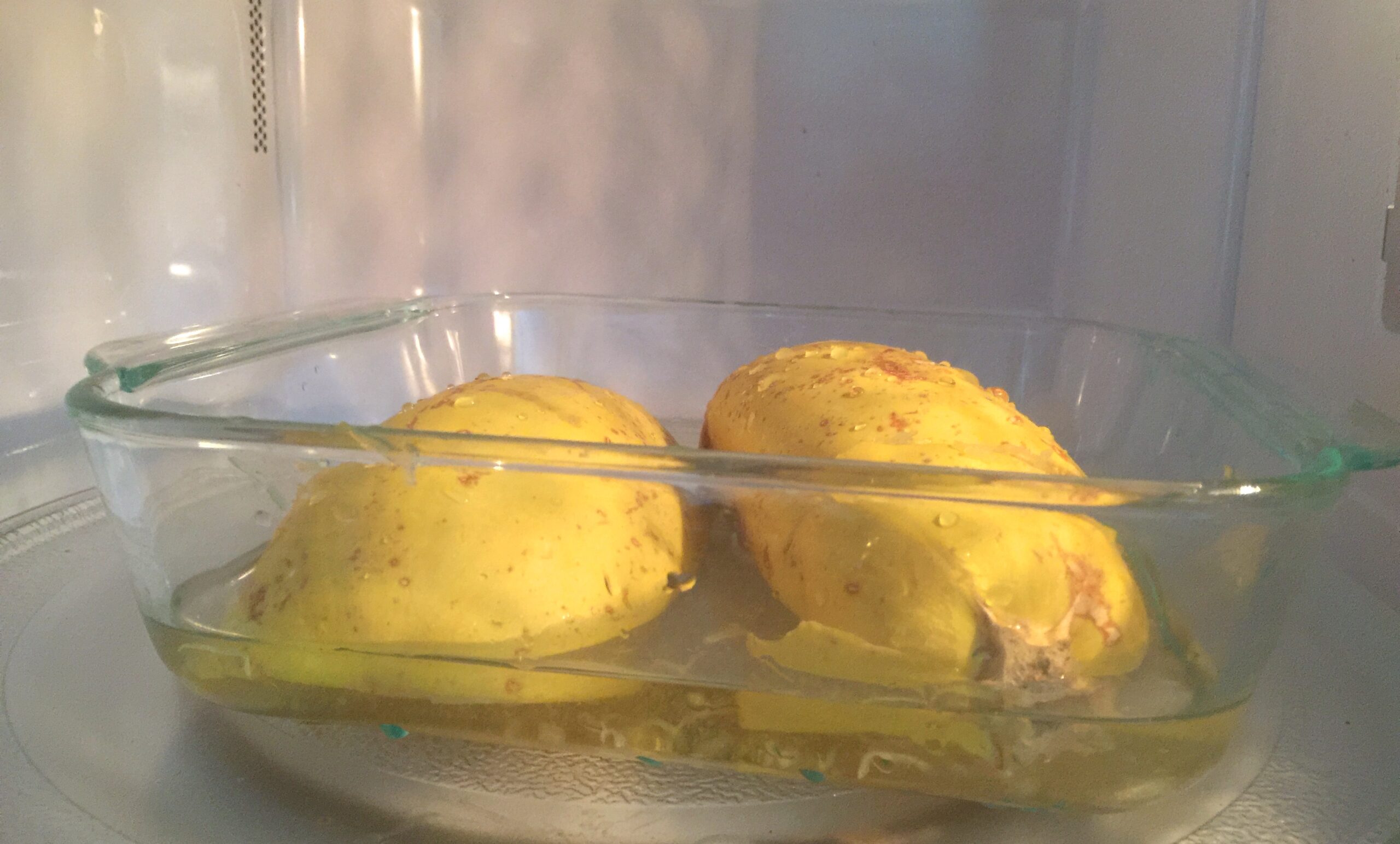 How to cook spaghetti squash in the microwave