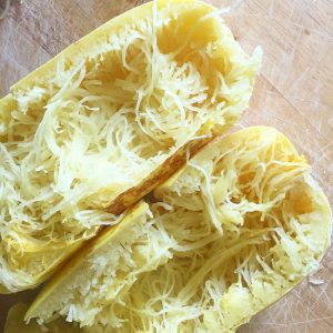 How to cook spaghetti squash in the microwave