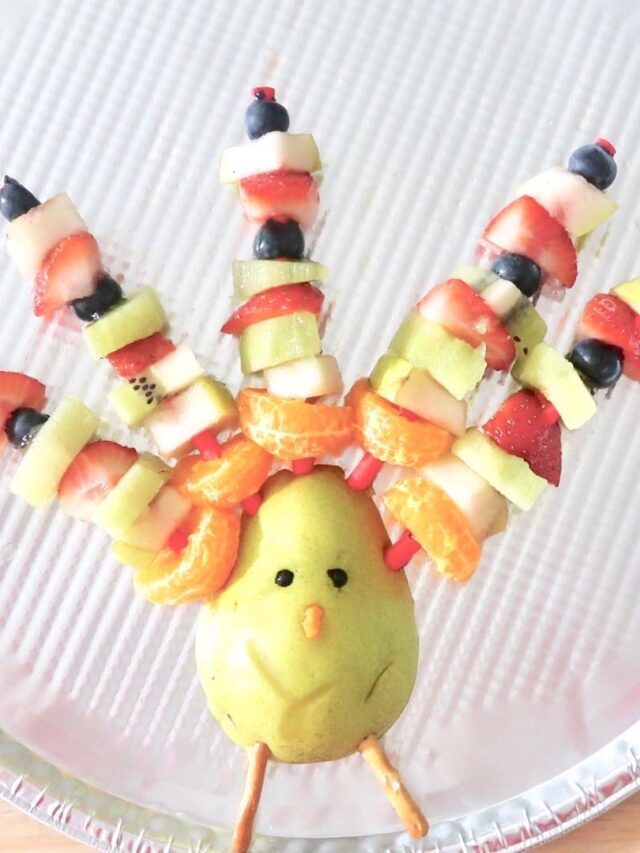 Turkey Fruit Platter Food Art for Thanksgiving Day