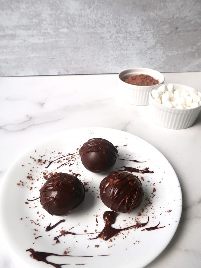 How to Make Hot Chocolate Bombs Low Carb Version