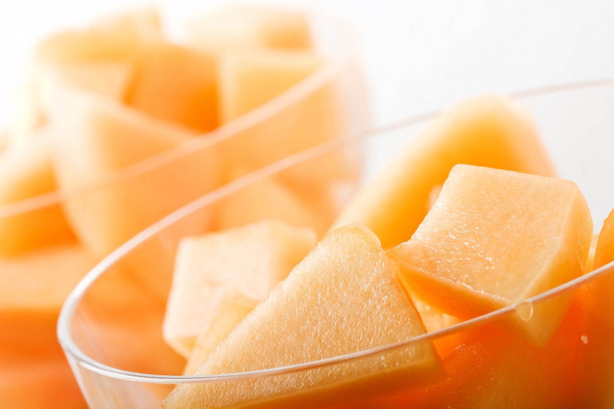 Muskmelon cubes in glasses