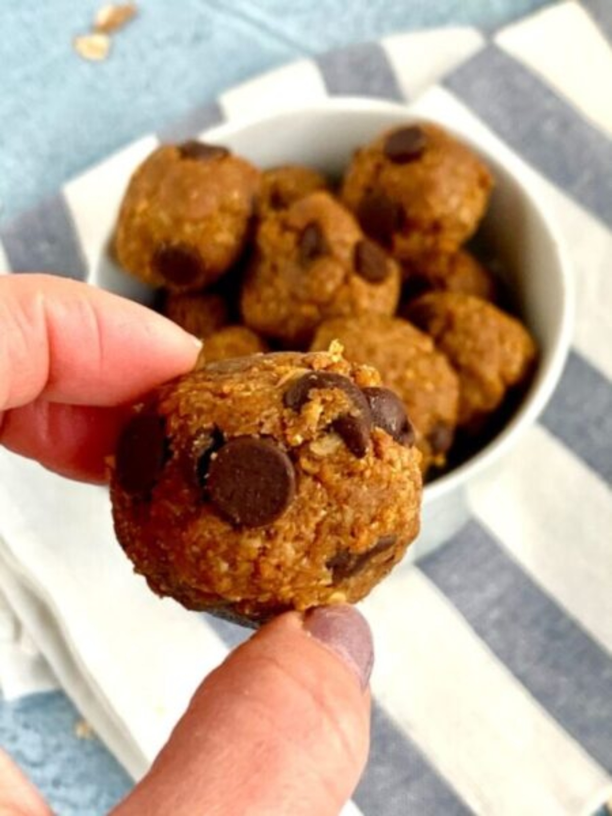 Pumpkin chip Fiber One cereal energy bites