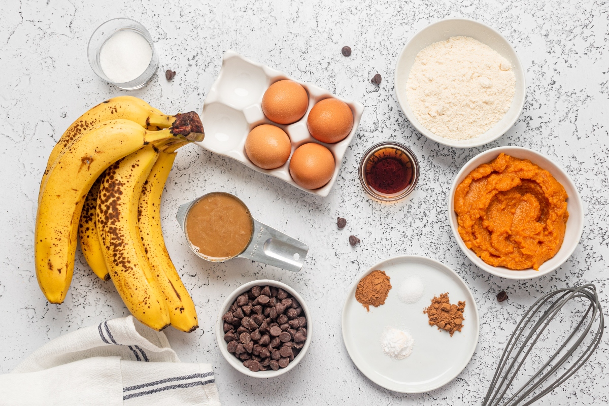 Ingredients for low carb pumpkin muffins