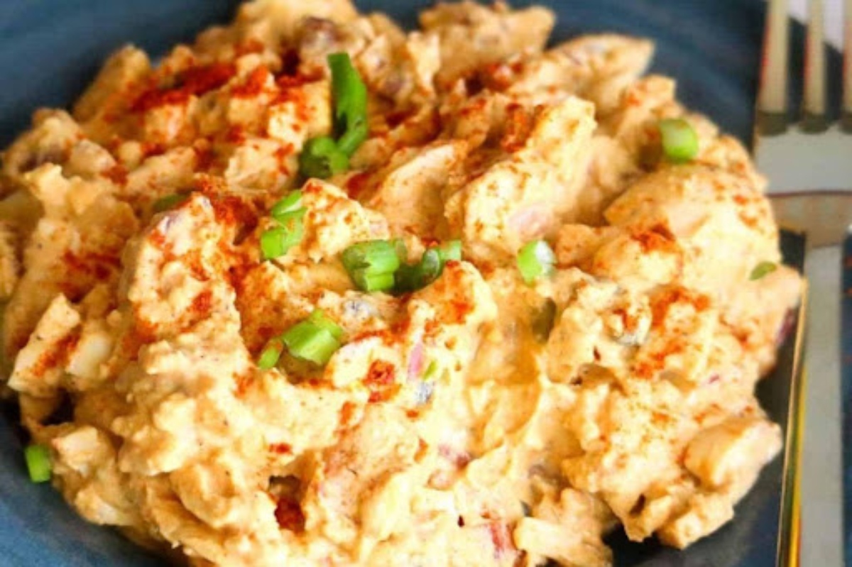 Keto deviled egg salad