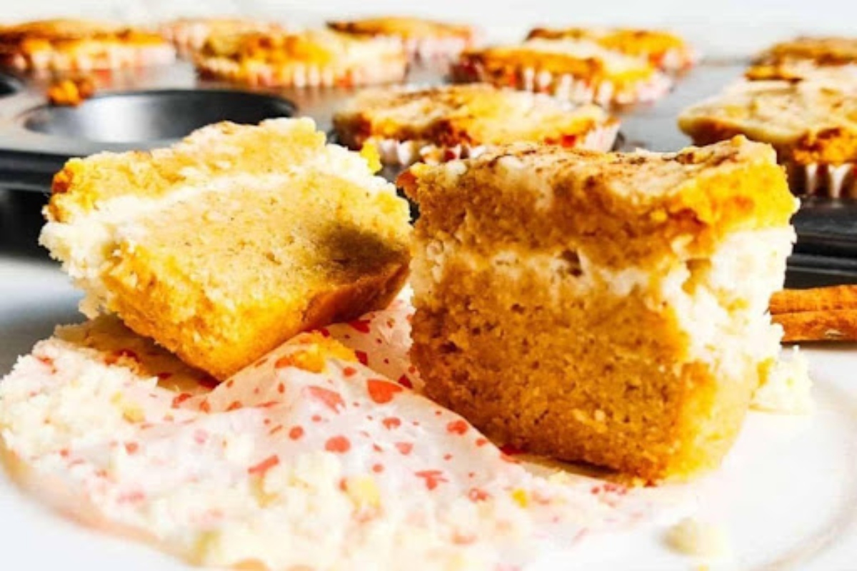 Low carb keto pumpkin cream cheese muffins