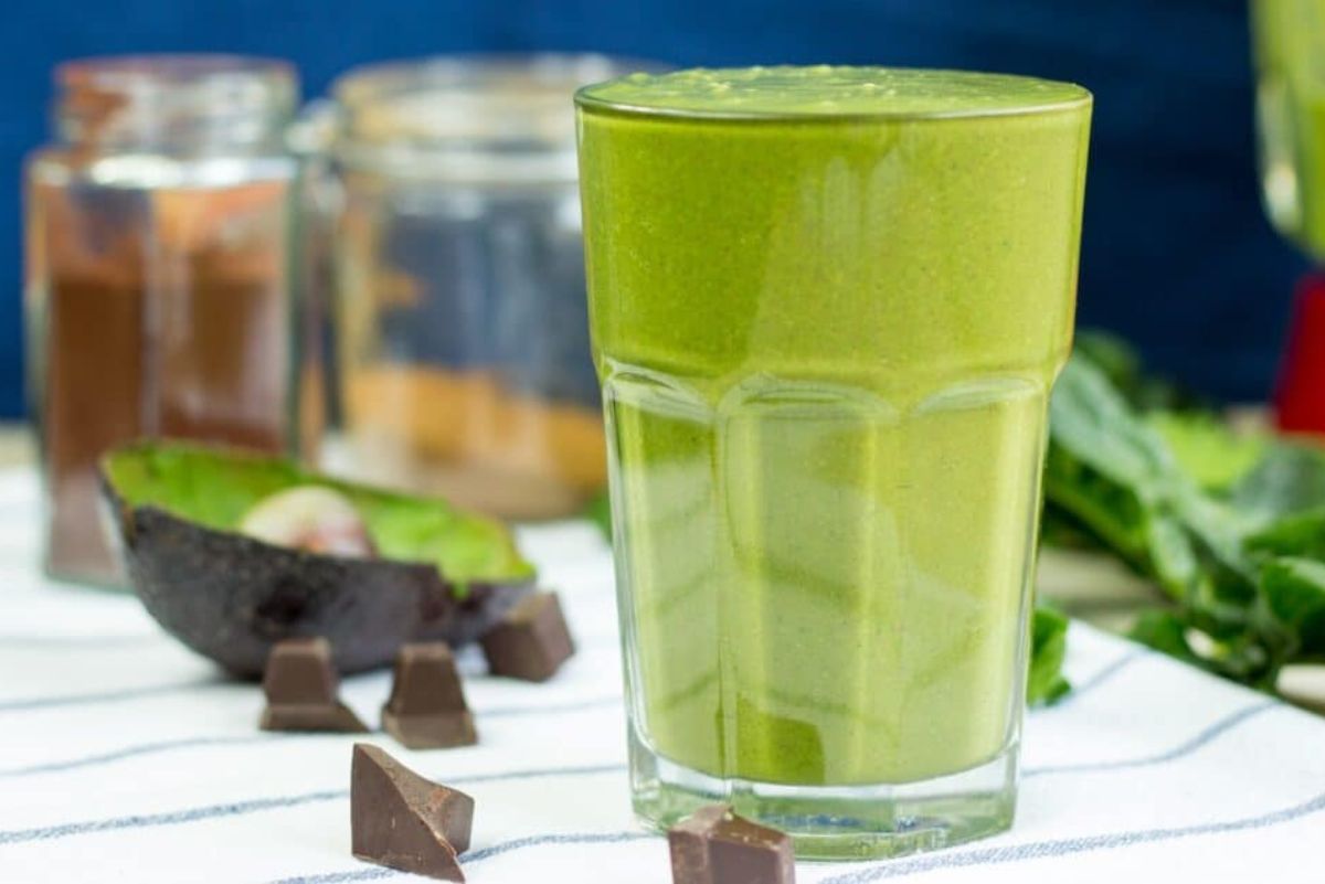 Avocado spinach smoothie for diabetes