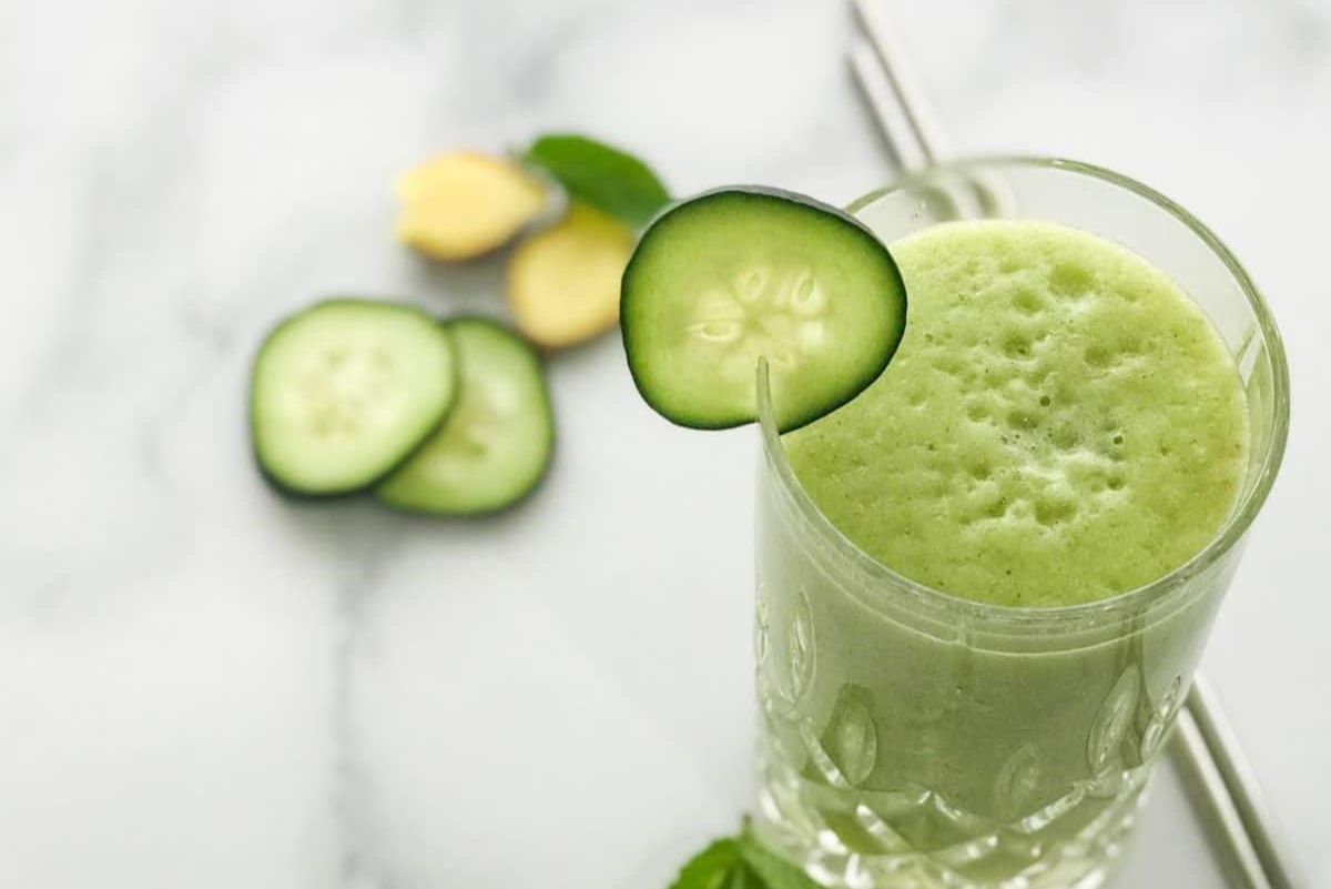 Cucumber pineapple smoothie