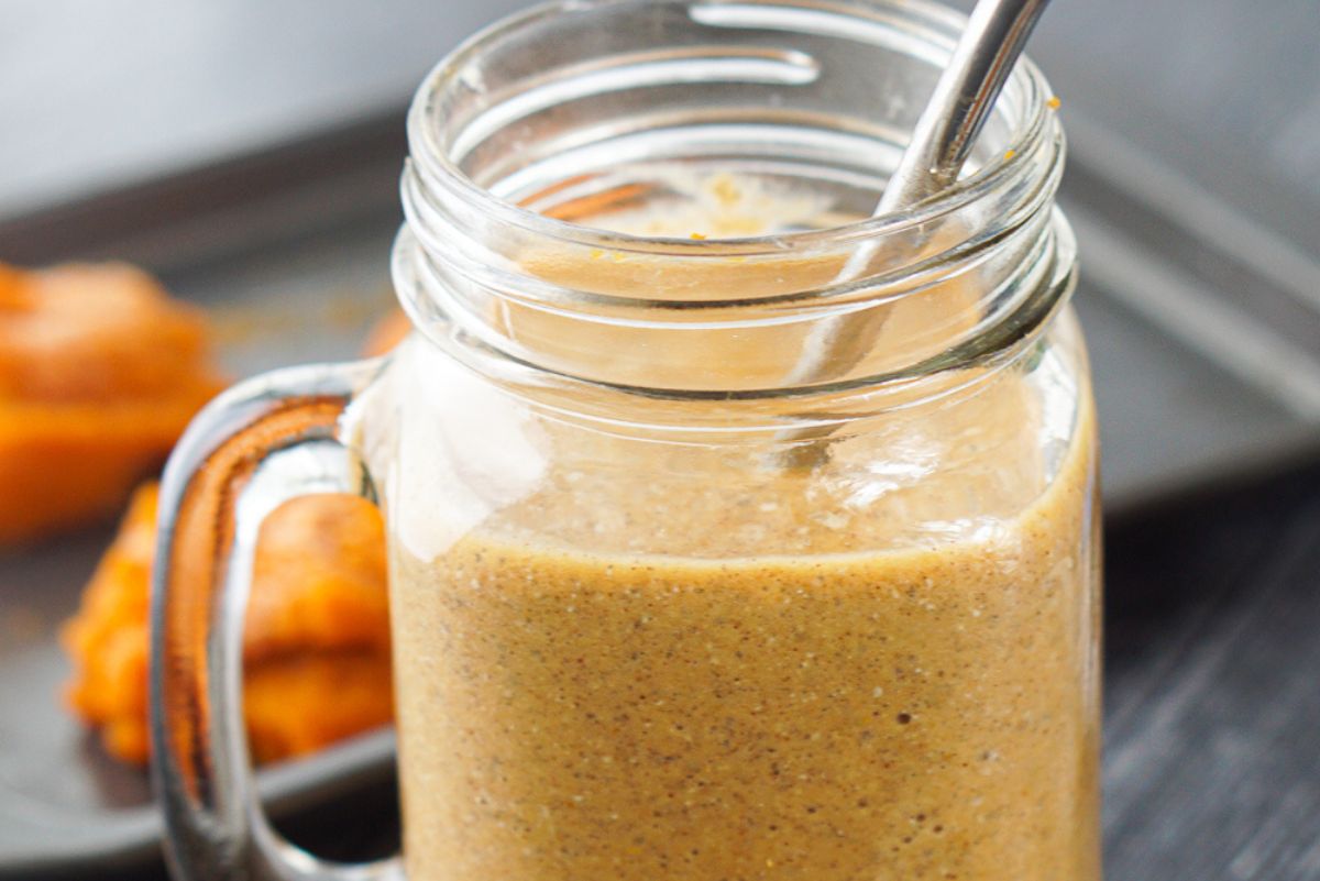 Protein pumpkin smoothie in a jar