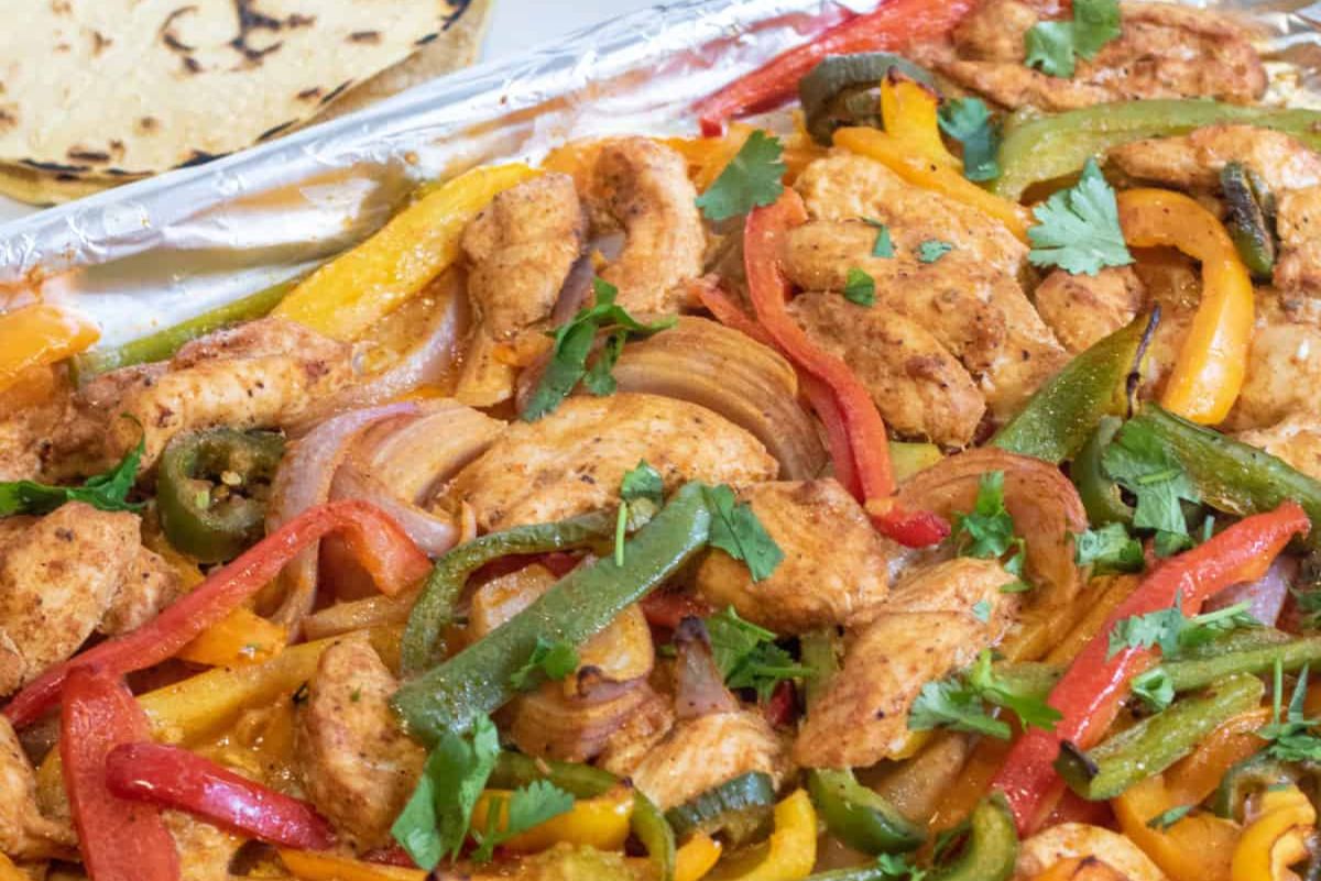 Low carb sheet pan fajitas