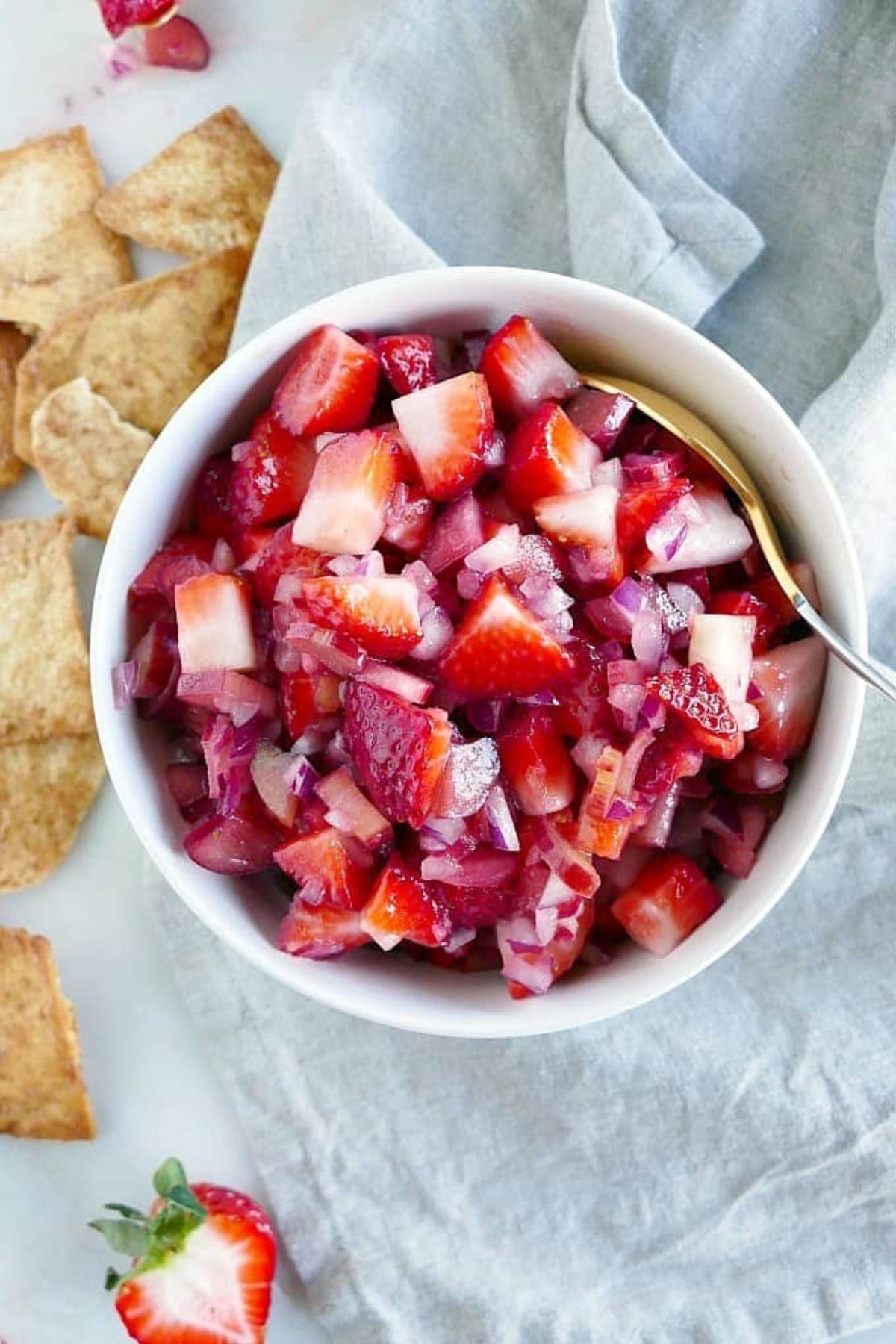 Strawberry rhubarb salsa in bird's-eye view