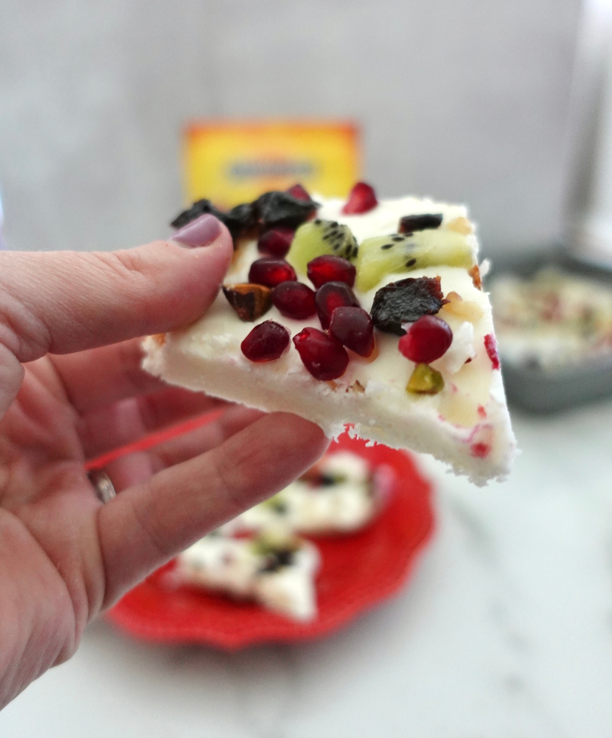 Greek yogurt bark with prunes