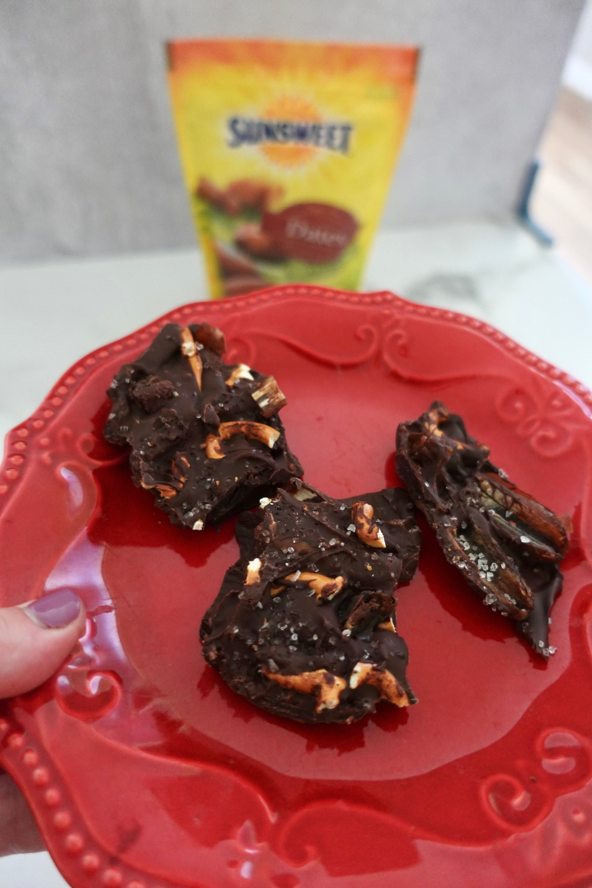 Low sugar chocolate bark with dates and sea salt