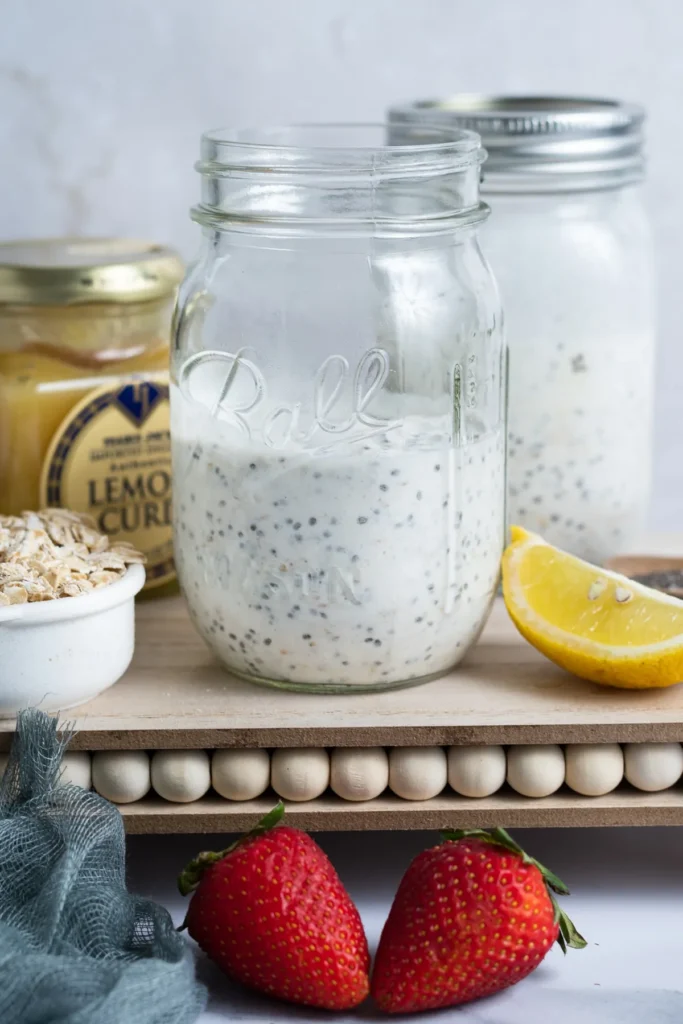 Lemon cheesecake overnight oats